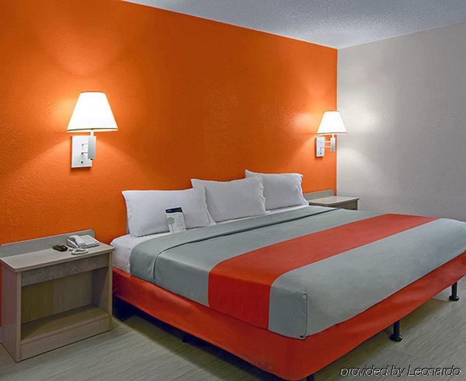 Motel 6-Saint Joseph, Mo Exterior photo